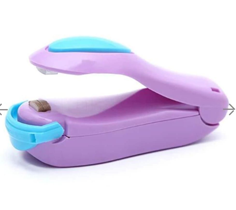 Portable plastic heat sealing machine