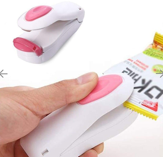 Portable plastic heat sealing machine